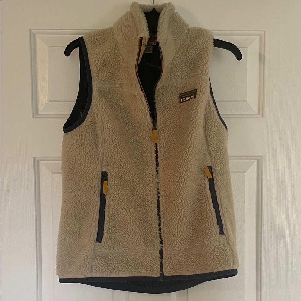 L.L. Bean Cream Sherpa Fleece Vest with Black Trim